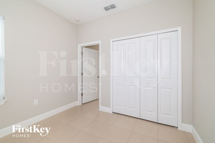 Building Photo - 720 Martin Ln