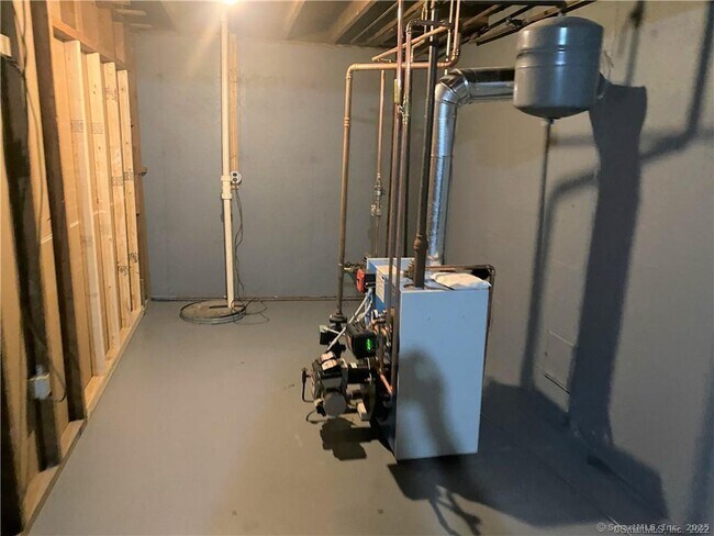 Building Photo - 10 N Cobblers Ct