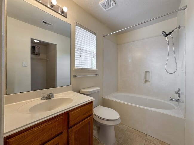 Building Photo - 4119 Knollwick Ct