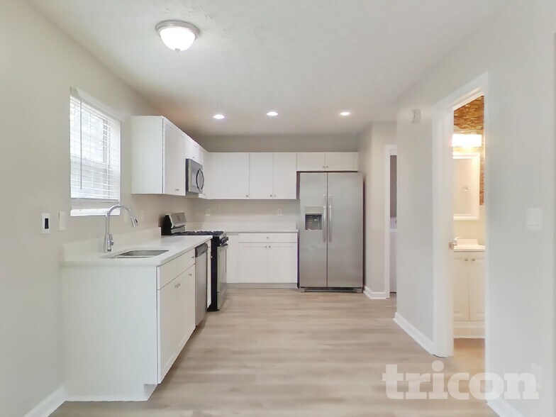 Building Photo - 5160 Tussahaw Crossing