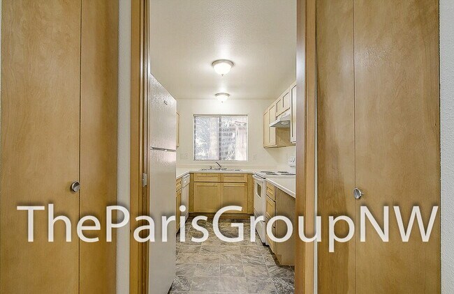 Building Photo - Big & Beautiful South Seattle 2BR/2BA
