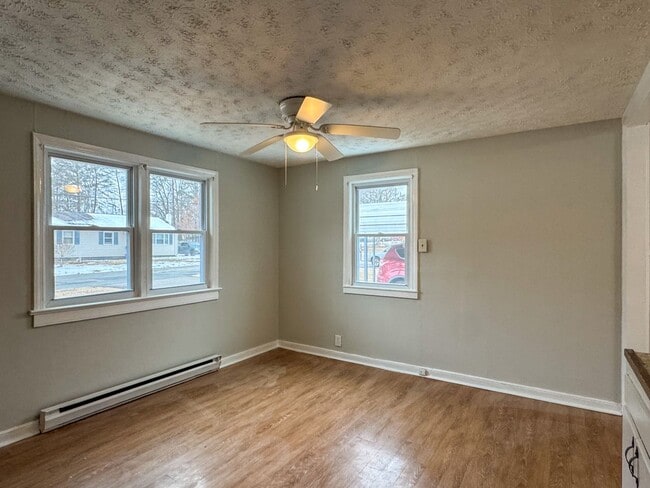 Building Photo - 16207 Lucia Dr