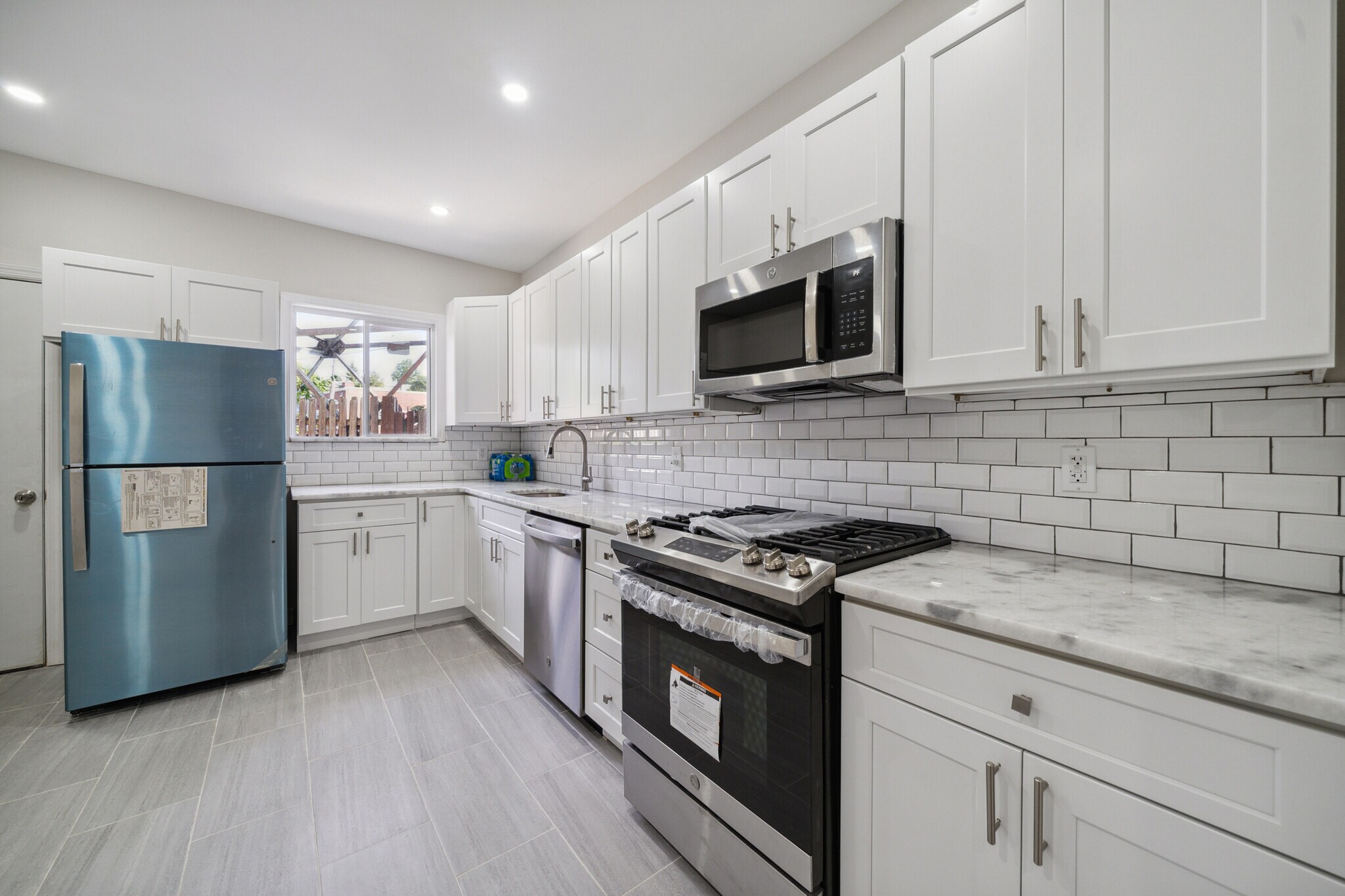 Kitchen - 3521 Indian Queen Ln