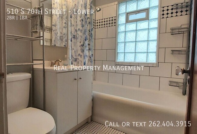 Building Photo - 510 S 70th St