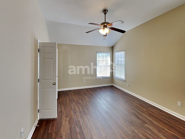 Building Photo - 7145 Riverfront Dr