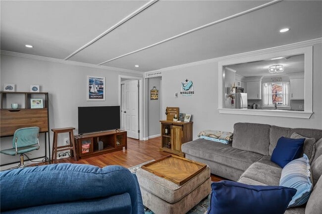 Building Photo - 70 Carroll Ave