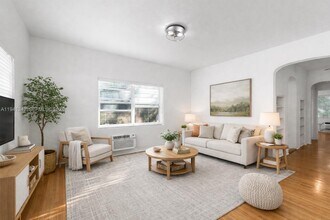 Building Photo - 520 SW 6th St