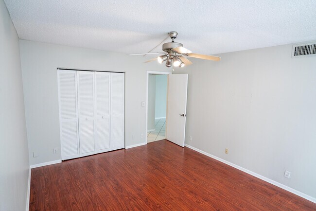 Building Photo - 2701 N Ocean Blvd