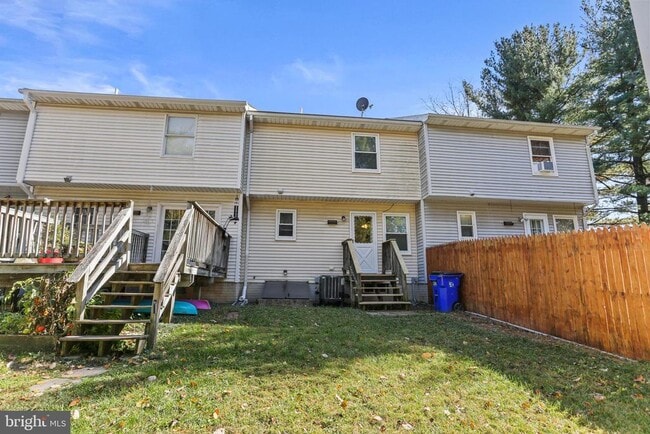 Building Photo - 412 Windy Knoll Dr