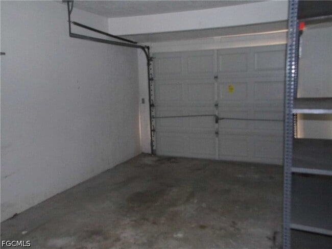 Building Photo - 111 Doveside Ln