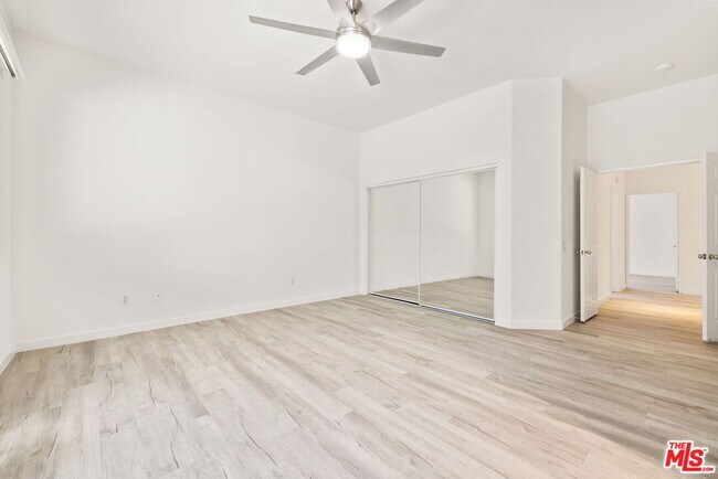 Building Photo - 3411 E Circulo San Sorrento Rd