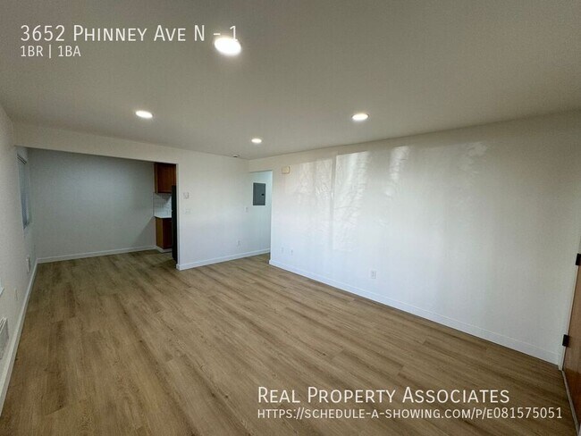 Building Photo - 3652 Phinney Ave N