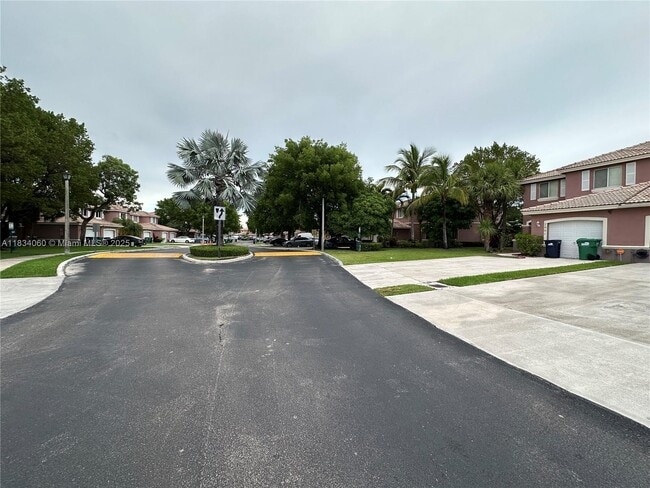 Building Photo - 7001 SW 164th Ct
