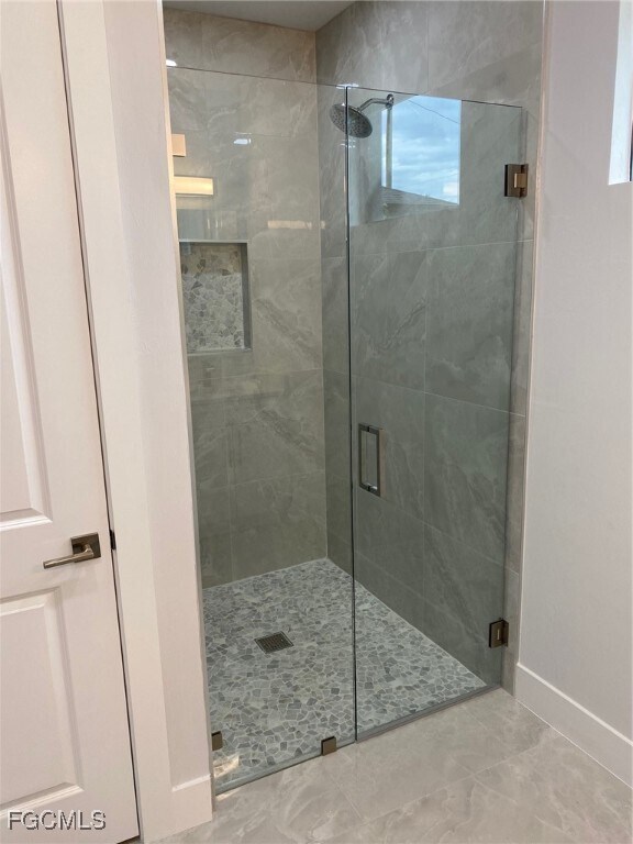 Building Photo - 702 NW 2nd Ln