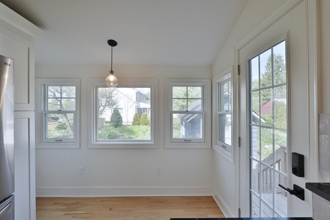 Building Photo - 125 S Knox St