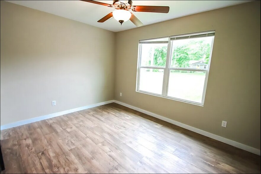 Building Photo - 3811 McBroom Chapel Rd