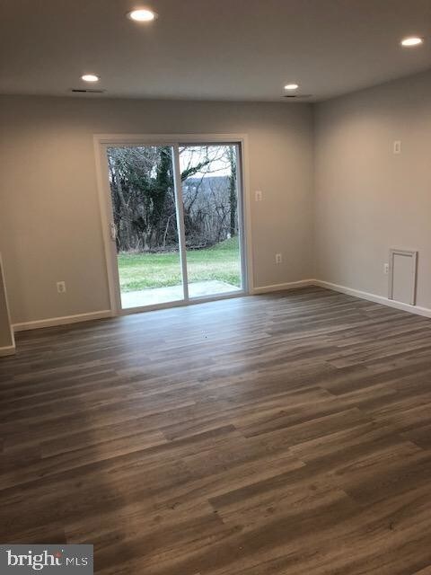 Building Photo - 9104 Cooper Dr
