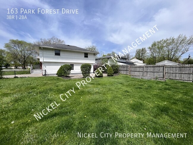 Building Photo - 163 Park Forest Dr