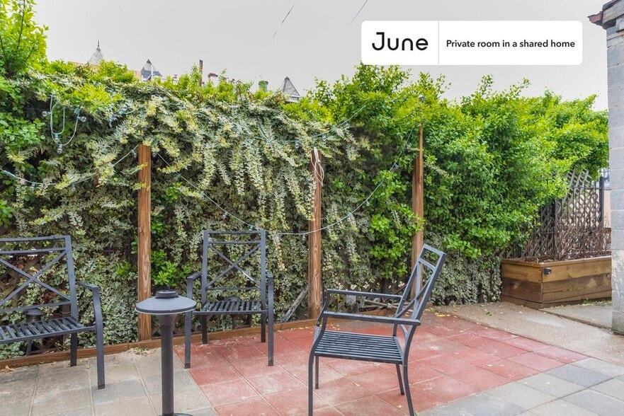 Building Photo - Room in Shared 5 bed/2 bath home