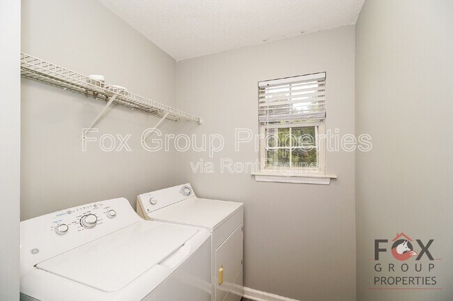 Building Photo - 16125 Farmall Dr