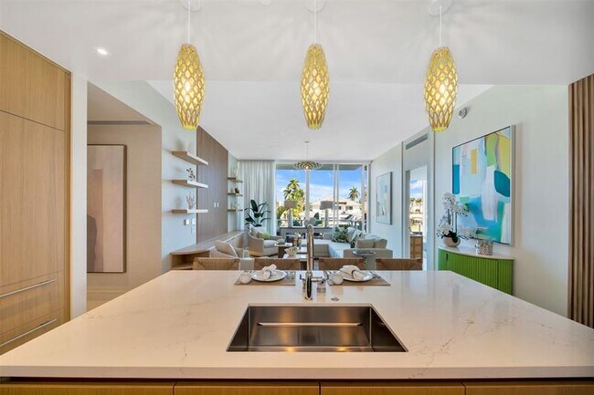 Building Photo - 2311 SE 17th St