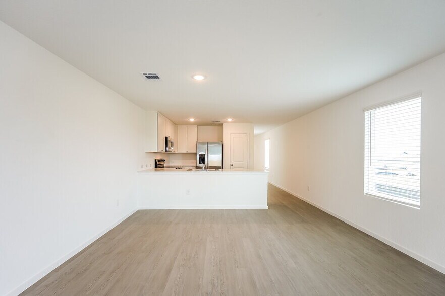 Building Photo - 539 Roquefort St