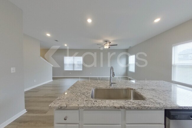 Building Photo - 933 Silent Barge Cv