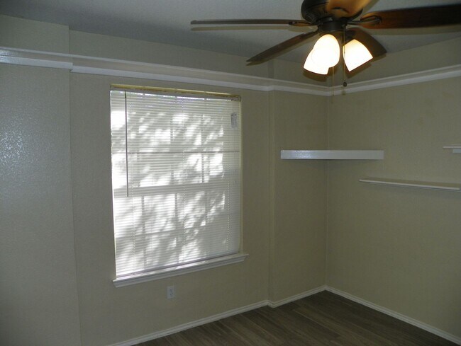 Building Photo - Welcome to this charming Centex home locat...