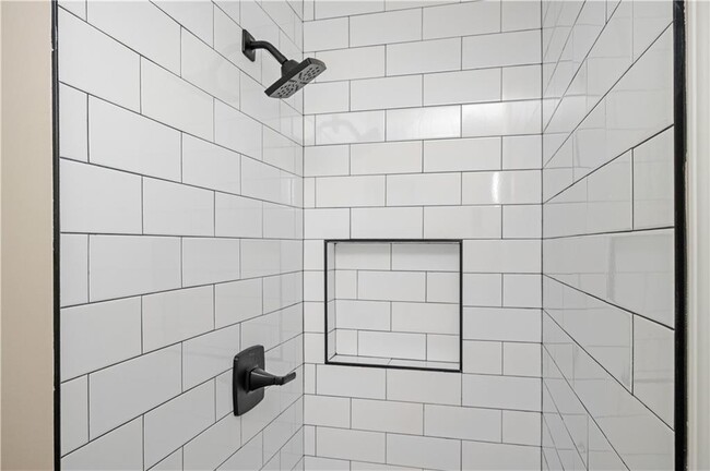 Building Photo - 3850 Beya Way