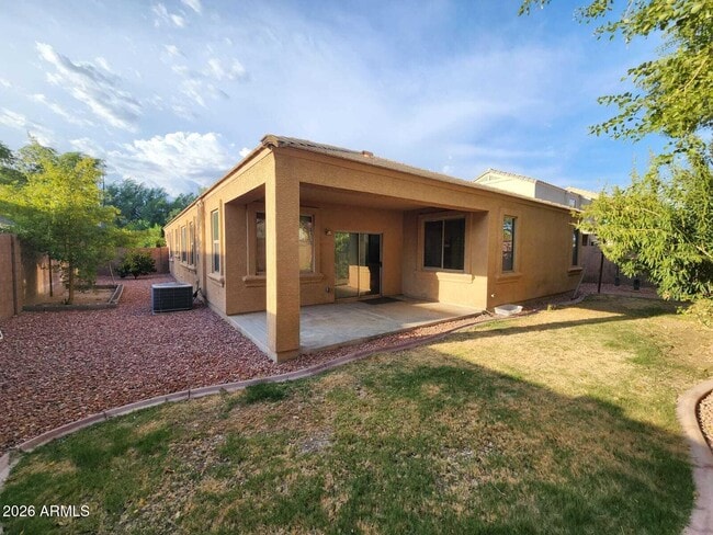 Building Photo - 7643 W Charter Oak Rd