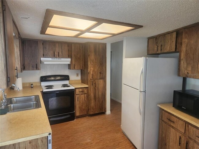 Building Photo - 9075 SW 104th Ln