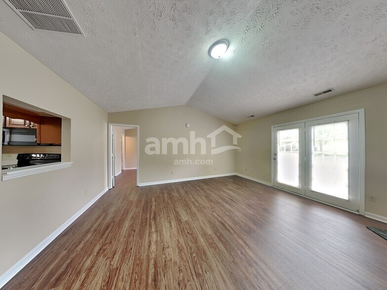 Building Photo - 10684 Summerwood Ln