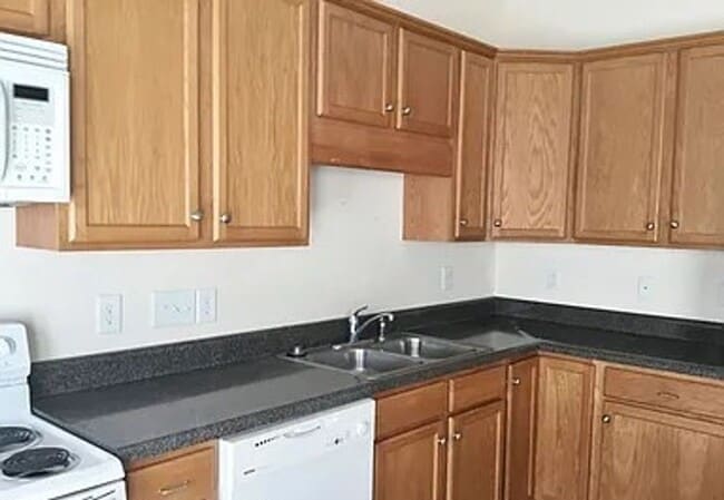 Building Photo - Townhome in Fort Mill