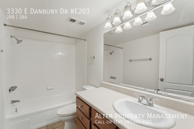 Building Photo - 3330 W Danbury Dr