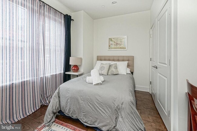 Building Photo - 1332 S Bouvier St