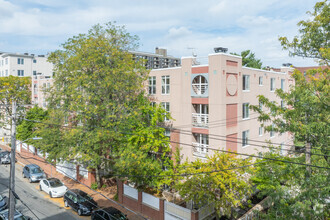 Building Photo - Davenport Apartments