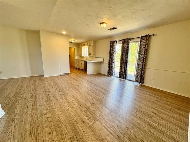 Building Photo - 4101 Lenore Dr