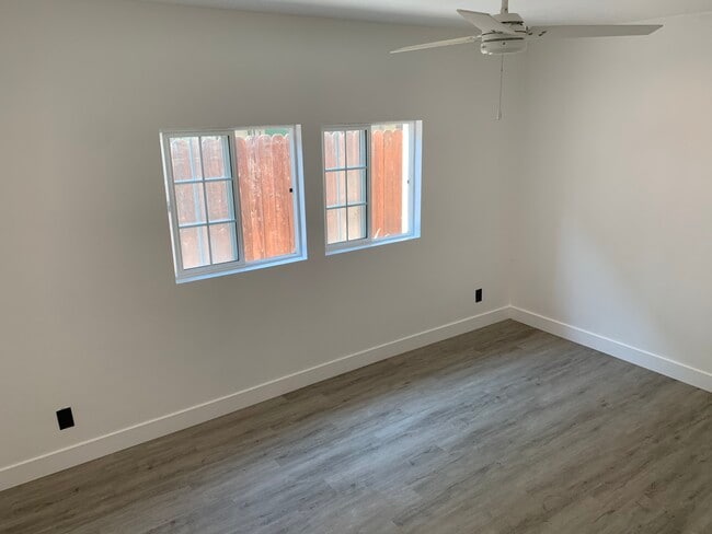 Master Bed - 555 Avenue A