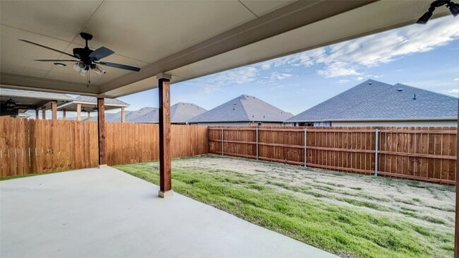 Building Photo - 805 Tippit Ln