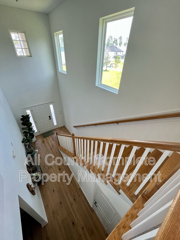 Building Photo - 261 Starnberg Ct