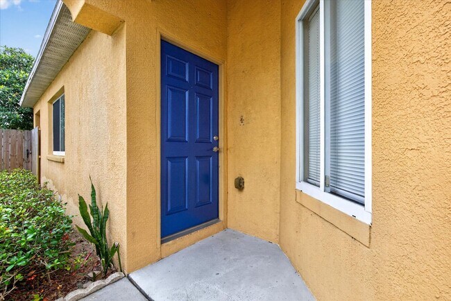 Building Photo - 557 Lindsay Anne Ct