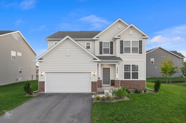 Primary Photo - South Naperville Executive Style Rental