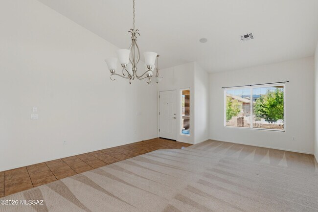 Building Photo - 677 W Pizzicato Ln