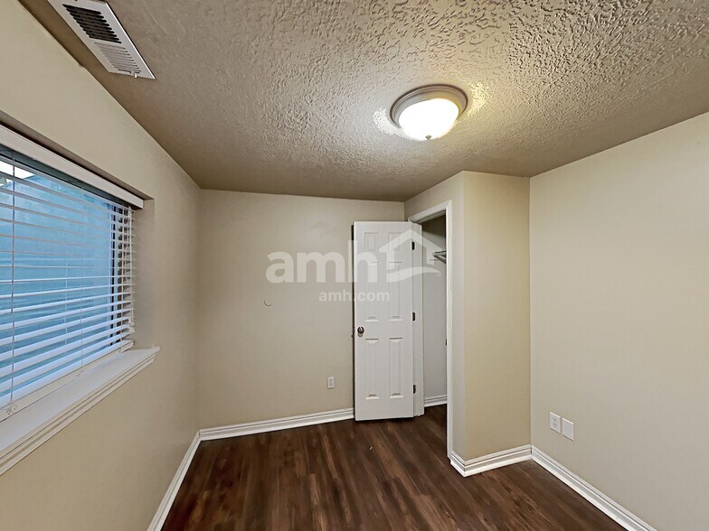 Building Photo - 4539 W 6130 S