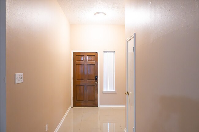 Building Photo - 11210 Fall Breeze Dr