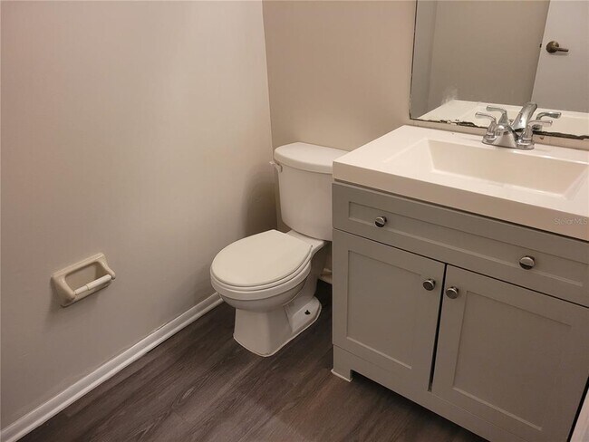 Building Photo - 4695 Pheasant Run Dr