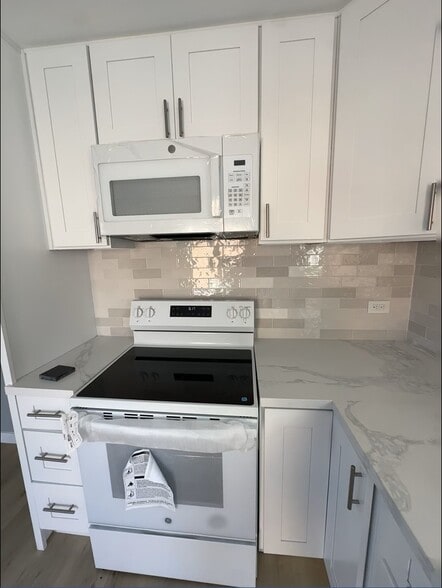 Building Photo - 13809 Actina Ave