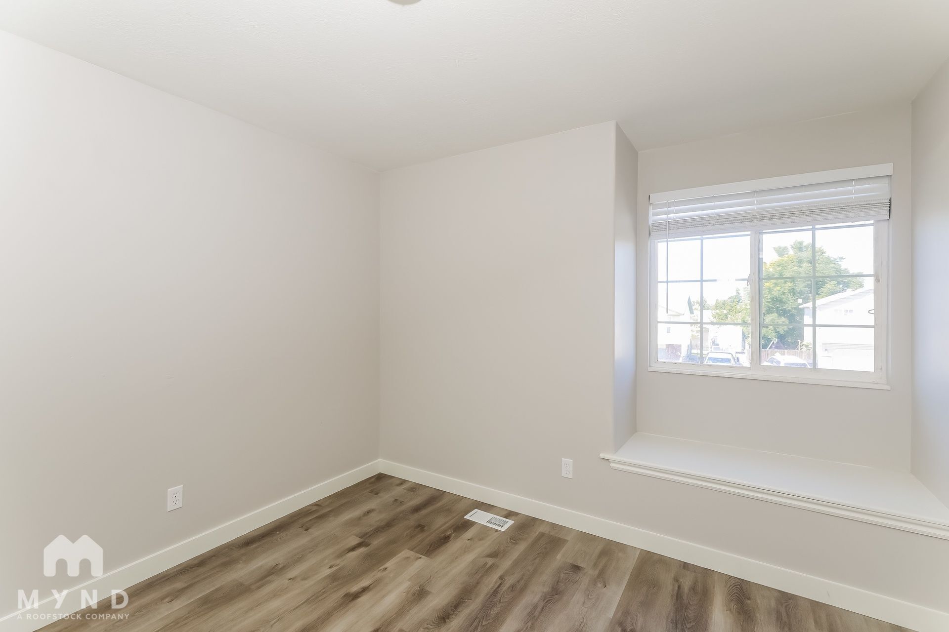 Building Photo - 1652 N 2275 W