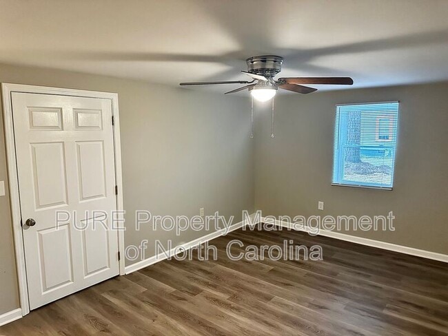 Building Photo - 217 Cotton Grove Rd