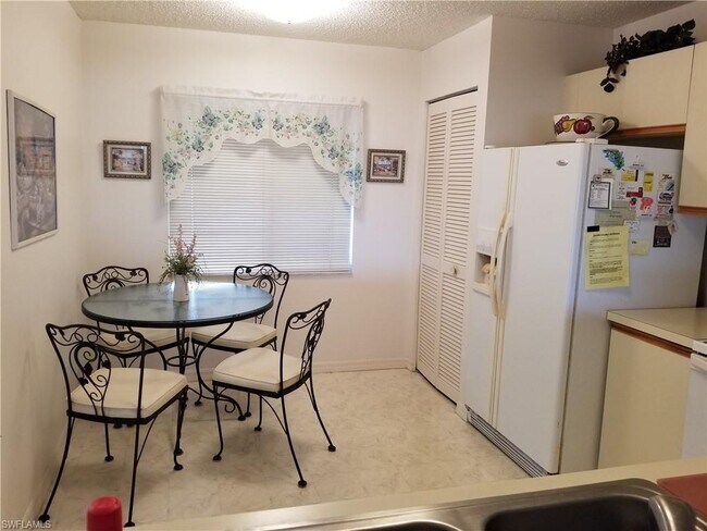 Building Photo - 5716 Deauville Cir